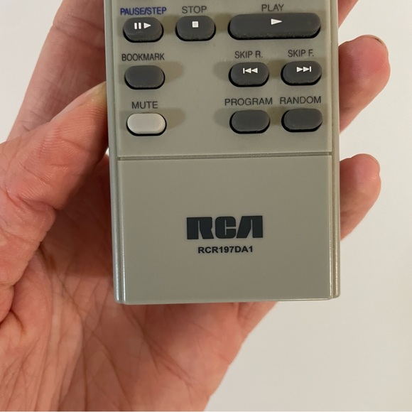 GENUINE RCA RCR197DA1 OEM DVD/VCR Remote Control for: DRC8320N - Picture 4 of 4